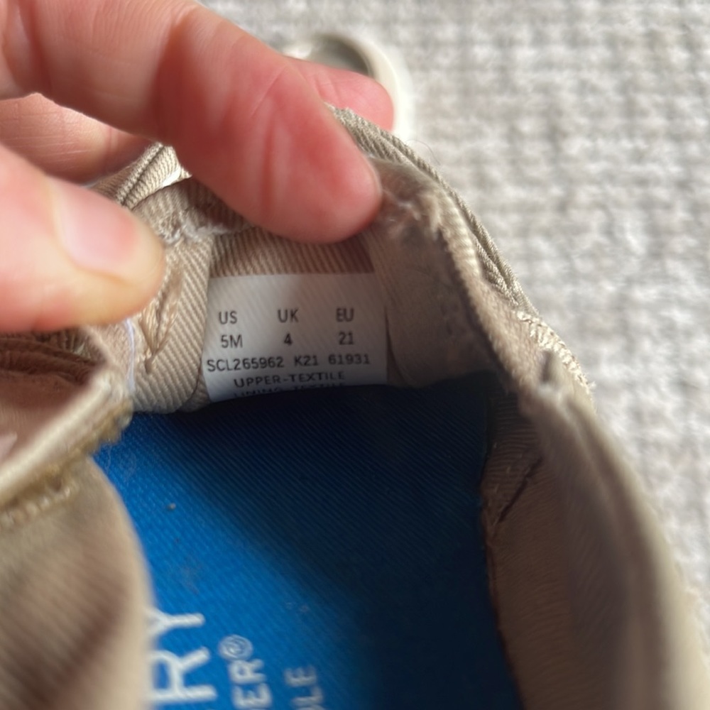Beige Sperry Shoes size 5 toddler - Picture 4 of 6